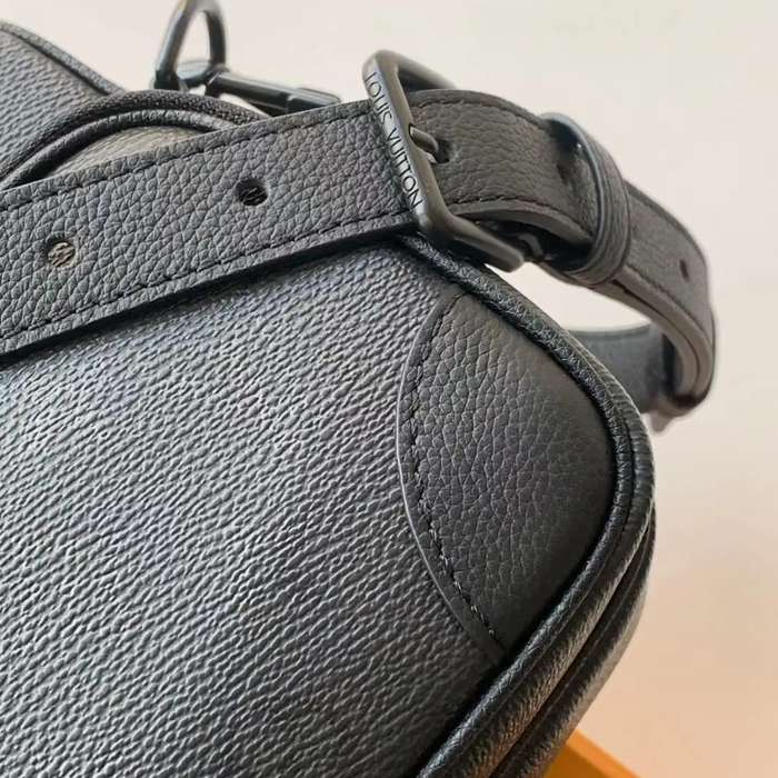 LOUIS VUITTON M26783 中メッセンジャー ニル サイズ:25x17.5x11cm