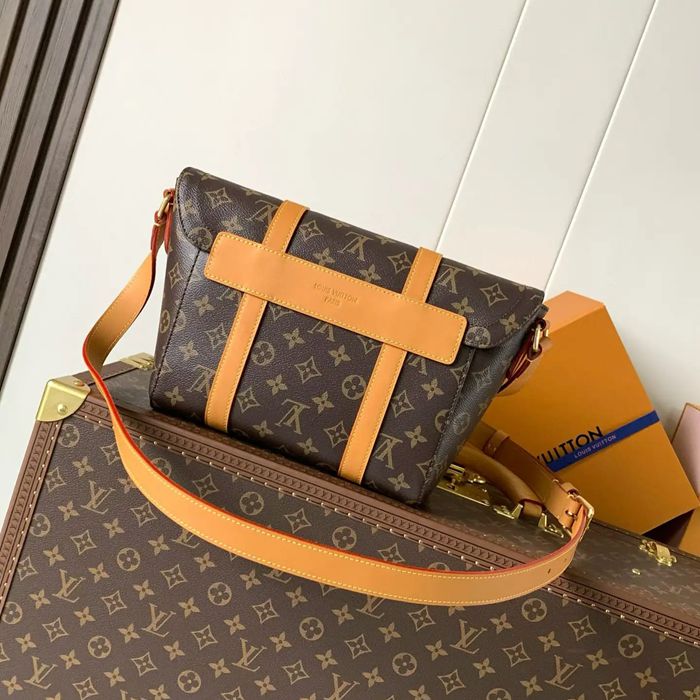LOUIS VUITTON M28115 小メッセンジャー クリストファー サイズ:32x19.5x11cm