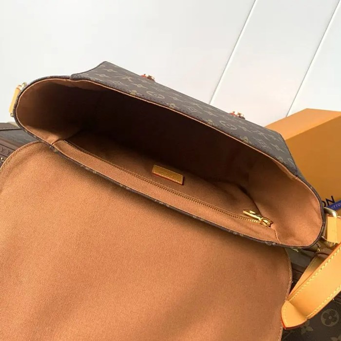 LOUIS VUITTON M28115 小メッセンジャー クリストファー サイズ:32x19.5x11cm
