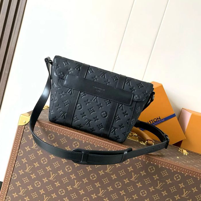 LOUIS VUITTON M28324 小メッセンジャー クリストファー サイズ:29x25cm