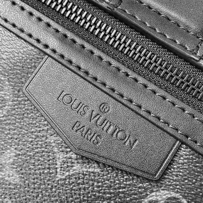 LOUIS VUITTON M46794 キャンバスメッセンジャー エスケープ 黒花 サイズ:28x16x10cm