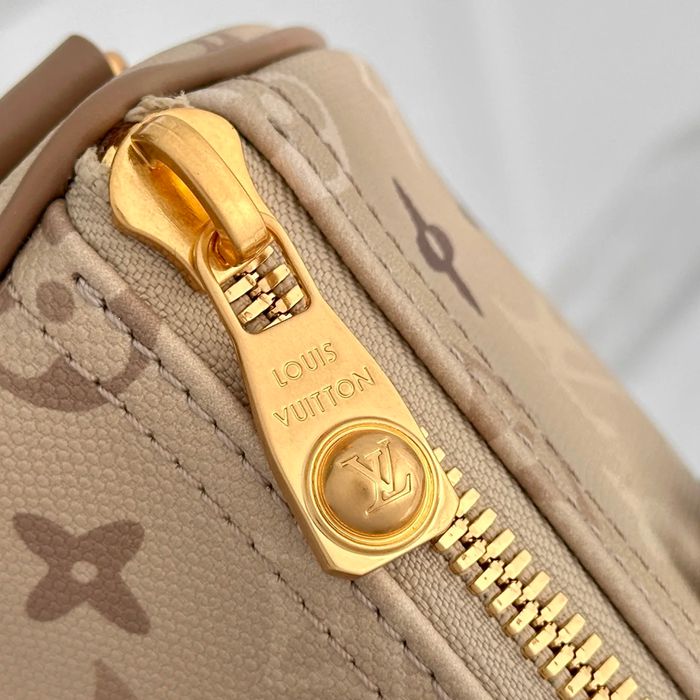 LOUIS VUITTON M29272 杏グラデまくらバッグ キープオール サイズ:25x15x11cm