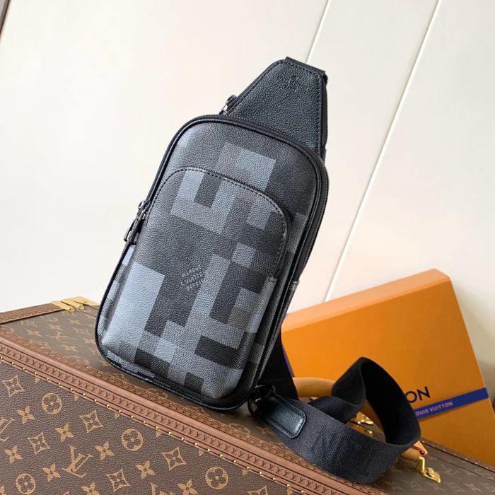LOUIS VUITTON M14953 黒コーティングキャンバス胸バッグ サイズ:33x16x5.7cm LOUIS VUITTON M14953 黒コーティングキャンバス胸バッグ サイズ:33x16x5.7cm