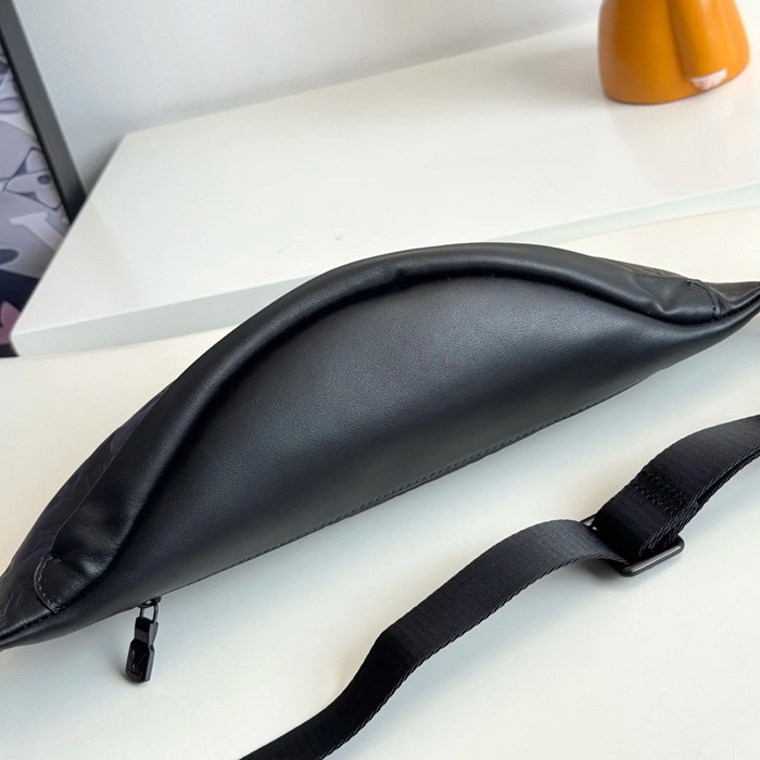LOUIS VUITTON M44388 プレスカーフウエストバッグ サイズ:47x20cm