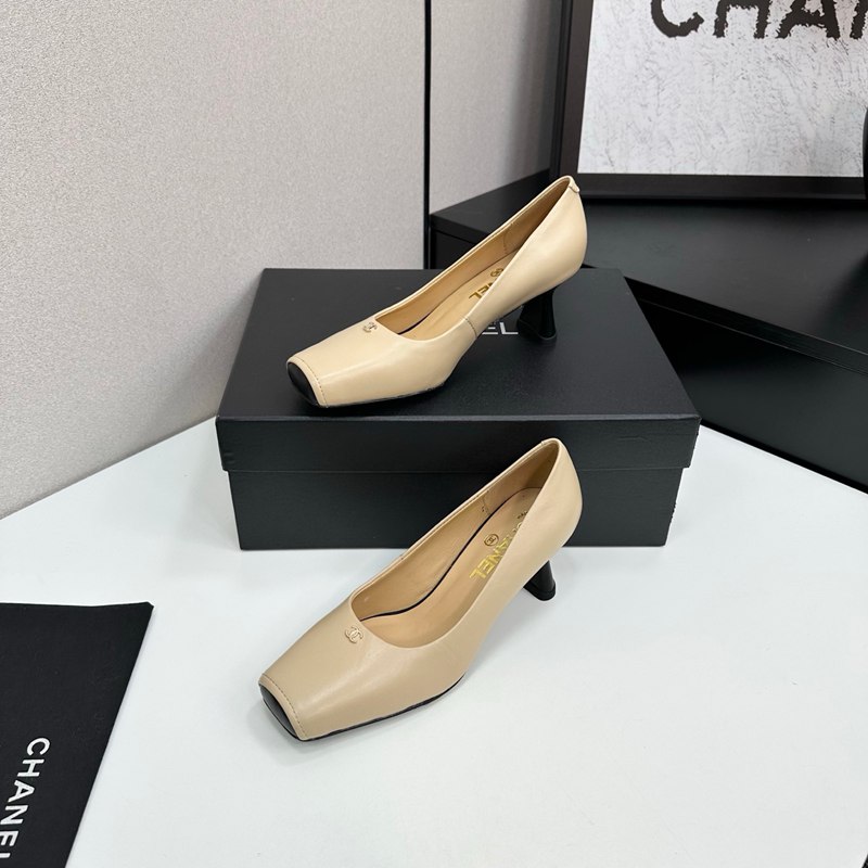 【CHANEL】2026スリッポンレディース