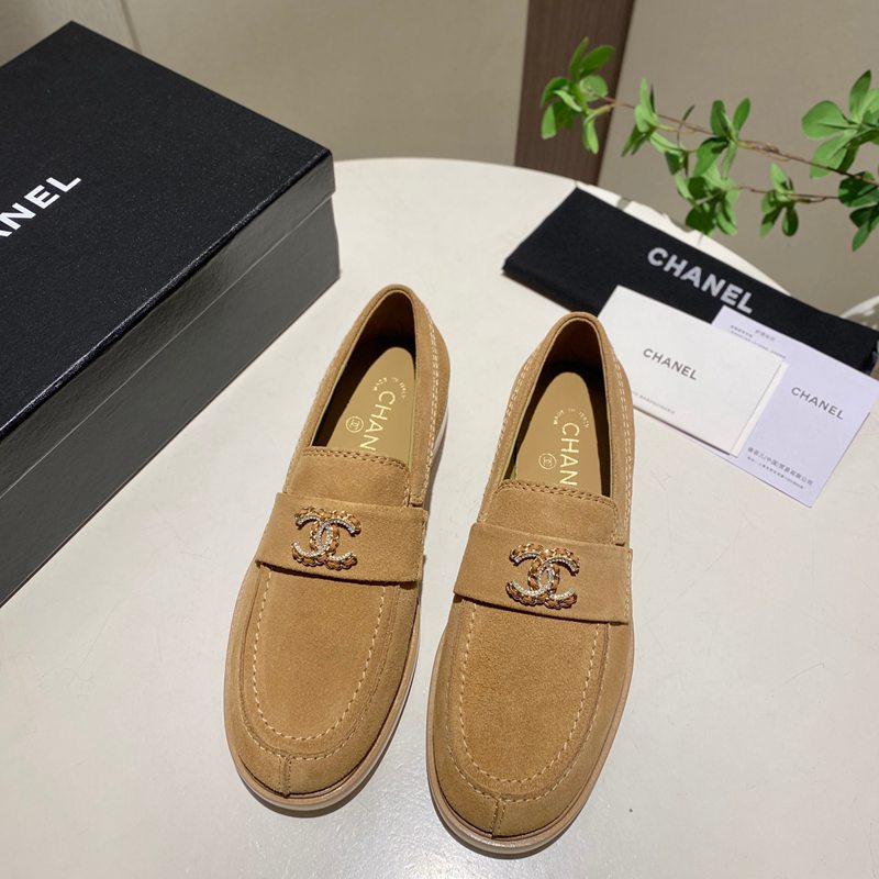 【CHANEL】新作ローファーレディース
