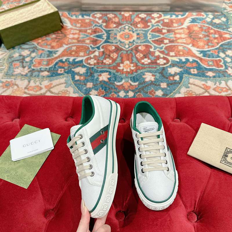 【GUCCI】テニス1977スニーカーメンズレディース