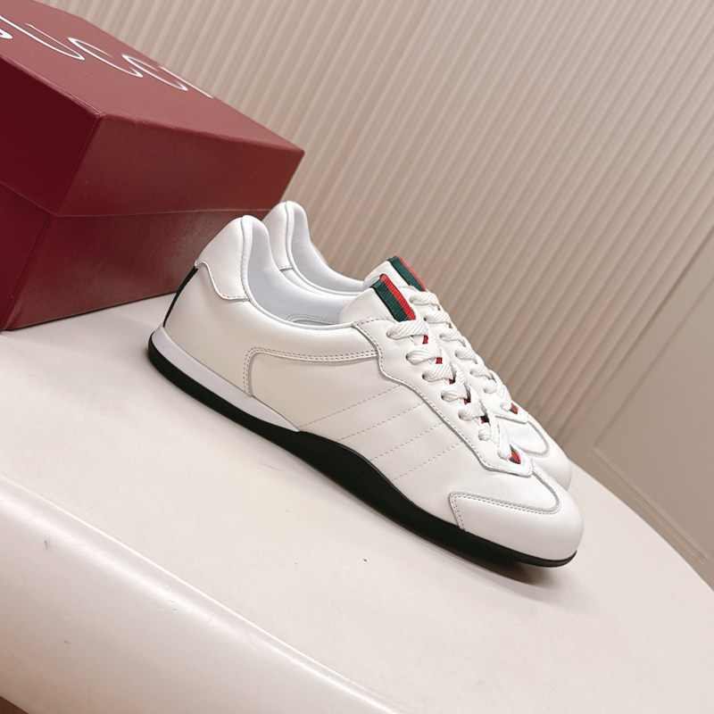 【GUCCI】新作アガサスニーカーメンズレディース