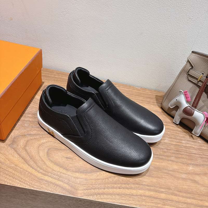 【HERMES】25新作スリッポンレザースリッポンメンズレディース