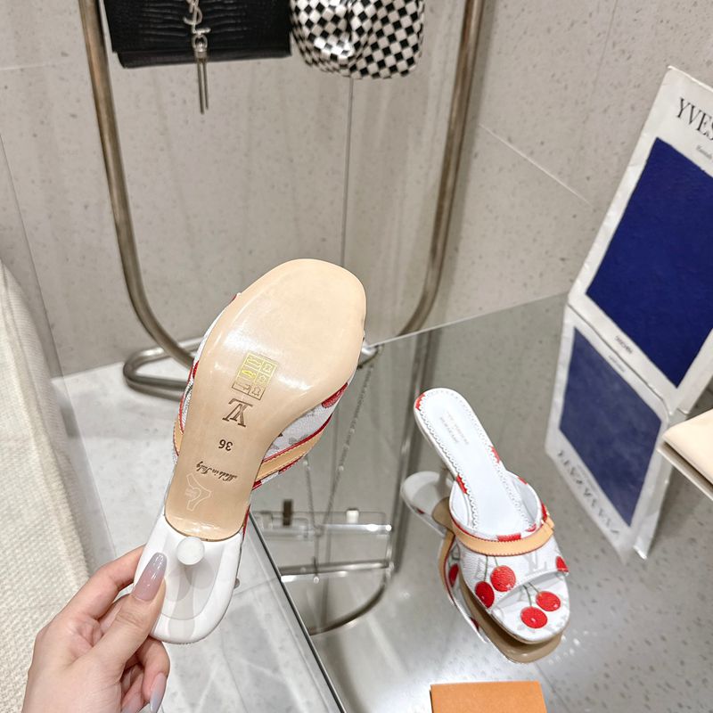 【LOUISVUITTON】SS25村上隆コラボスリッポンキャンバスサンダルレディース