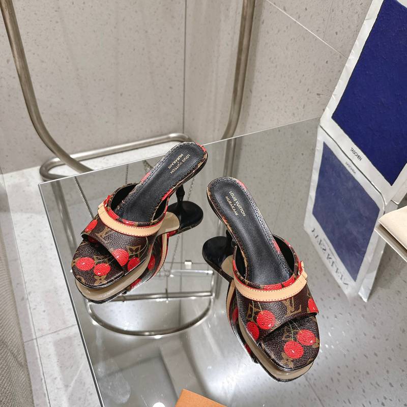 【LOUISVUITTON】SS25村上隆コラボスリッポンキャンバスサンダルレディース