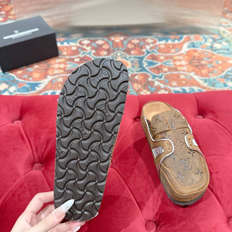 【LOUISVUITTON】BIRKENSTOCKコラボボストンサンダルスリッポンメンズレディース