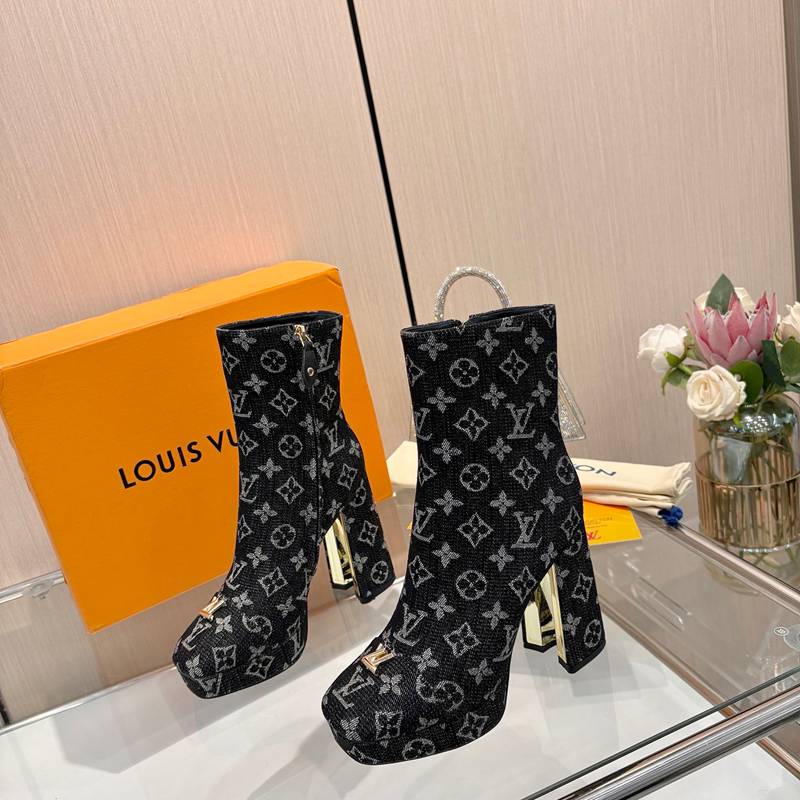 【LOUISVUITTON】ショートブーツ厚底ハイヒールブーツレディース