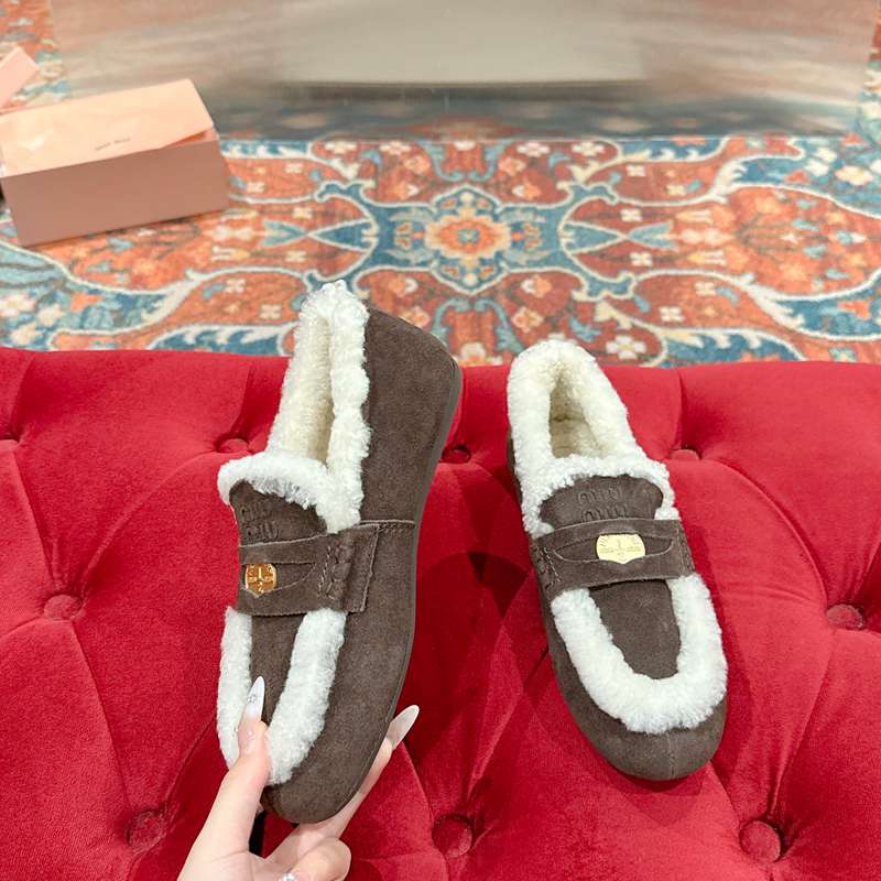 【MIUMIU】ウールローファードライビングシューズレディース