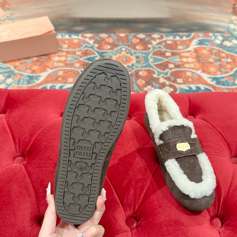 【MIUMIU】ウールローファードライビングシューズレディース