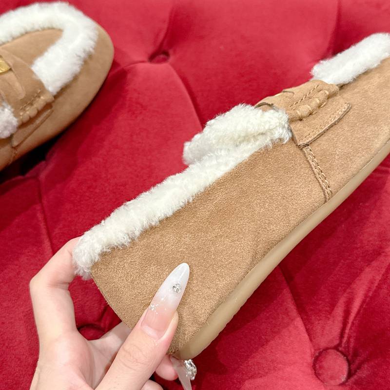 【MIUMIU】ウールローファードライビングシューズレディース