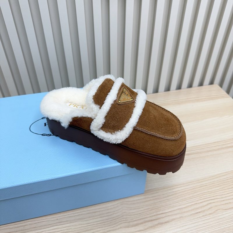 【PRADA】ウールスリッポンレディース