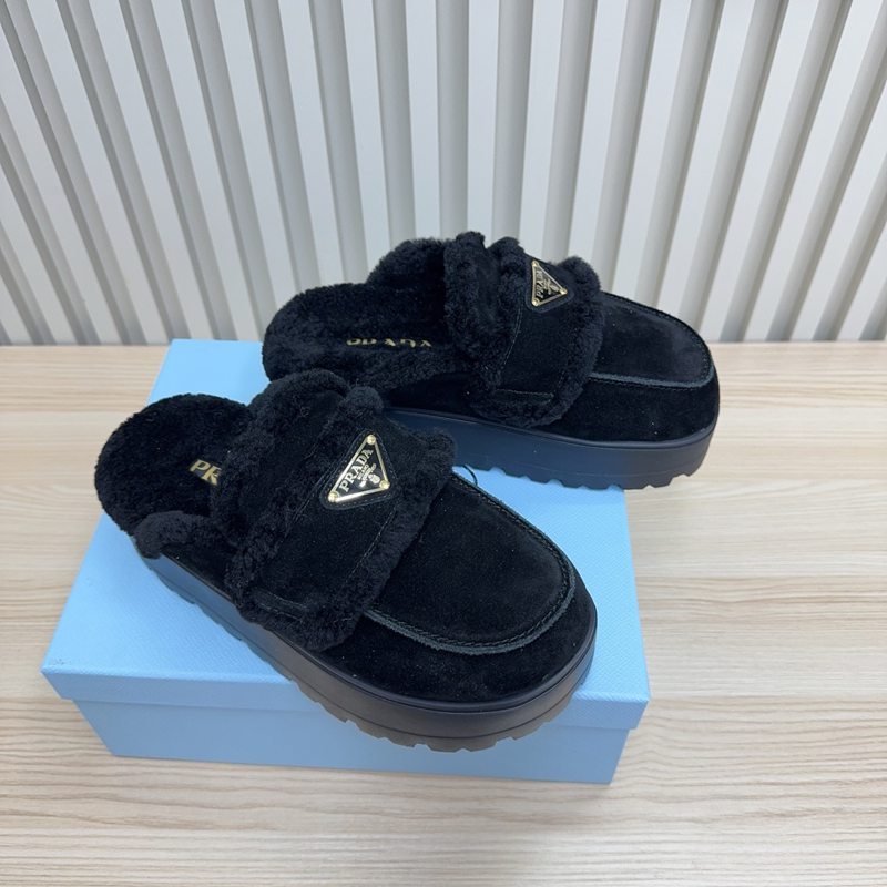 【PRADA】ウールスリッポンレディース