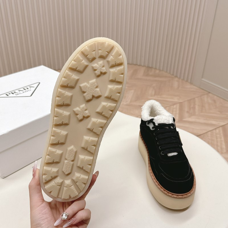 【PRADA】ウールブーツレディース