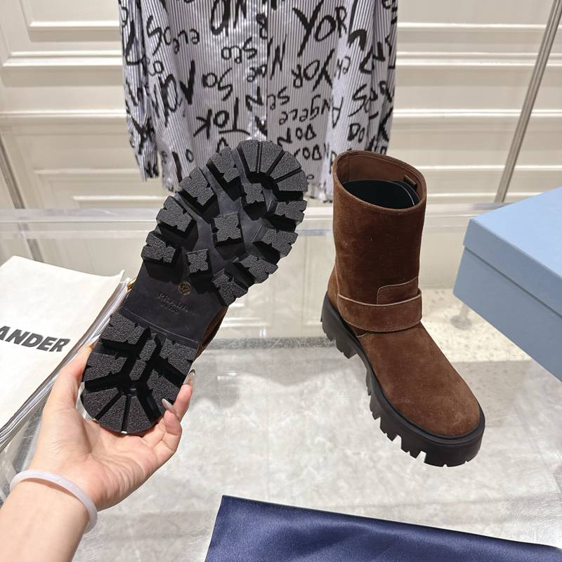 【PRADA】ショートブーツレディース