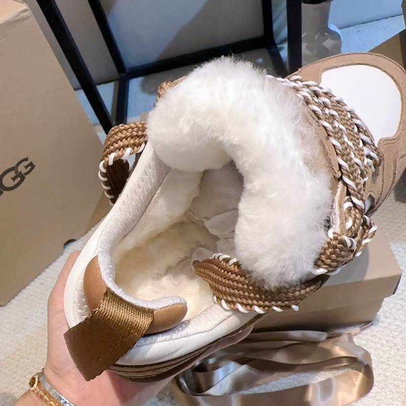 【UGG】厚底ブーツウールブーツレディース
