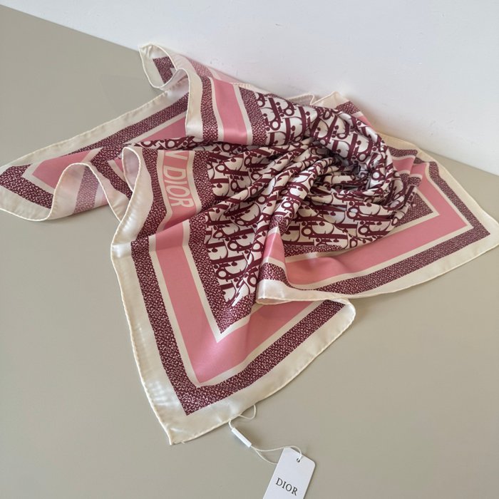 ディオール クラシックプリントスカーフ 90x90cm