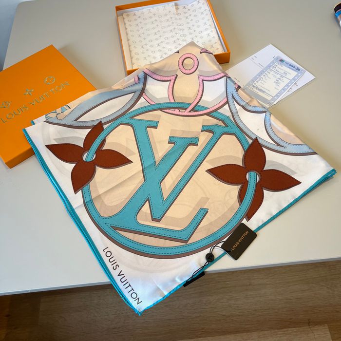 ルイ ヴィトン デュアリティシルクスカーフ 90 x 90cm