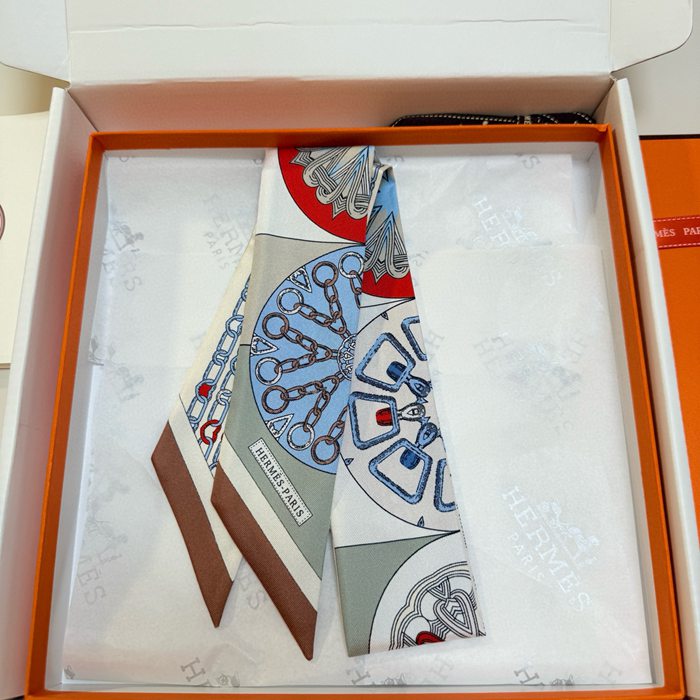 エルメス カレイドスコープツイリー小スカーフ 5x86.5cm