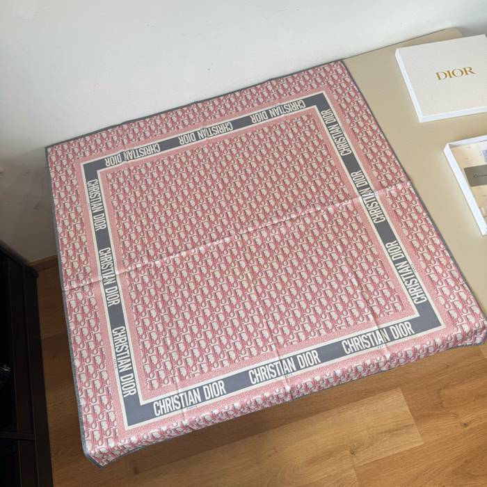 ディオール クラシックプリントスカーフ 90x90cm