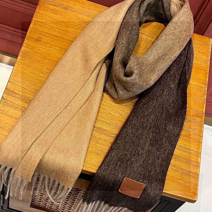 エルメス カップル向け。グラデーションカラー。カシミヤ 32x190
