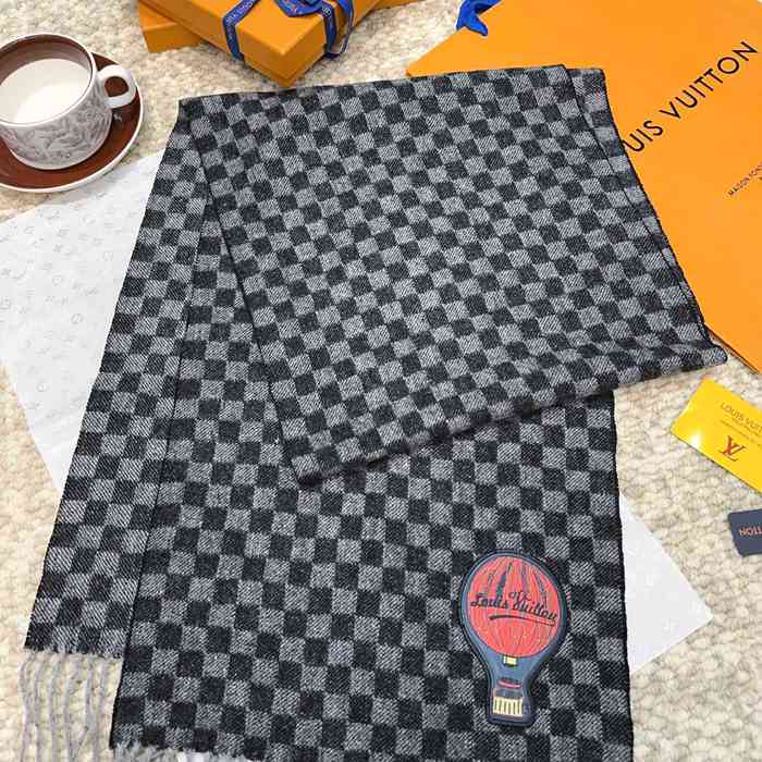 ルイ ヴィトン ダミエグラフィットスカーフ 180 x 30cm