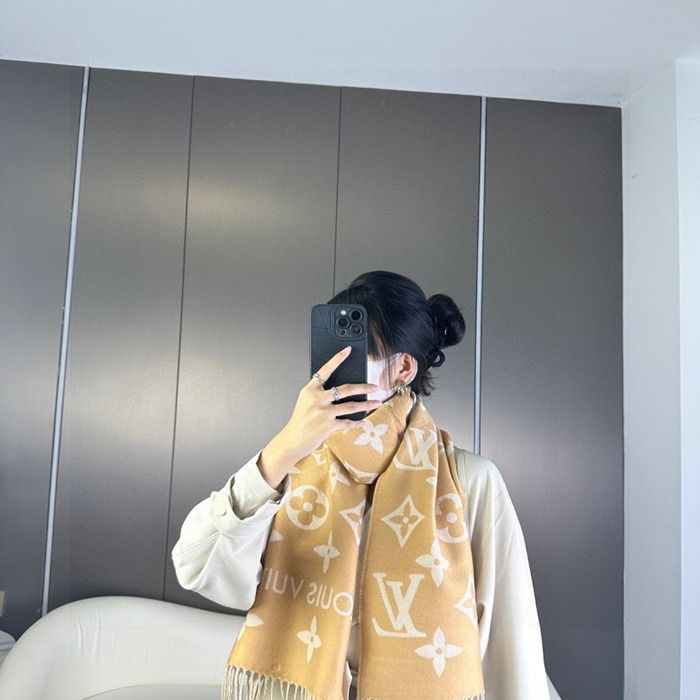 ルイ ヴィトン 新作 Simply LV スカーフ 34x180cm