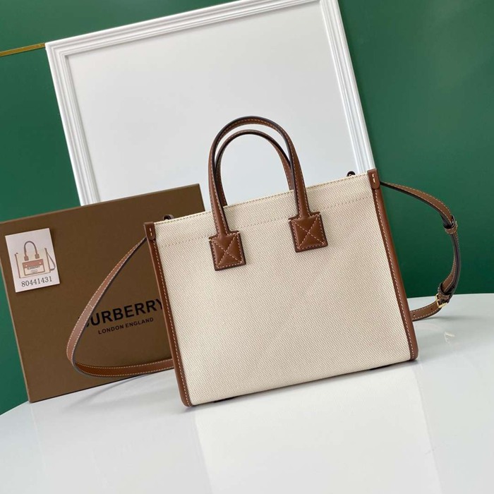 BURBERRY 143153 キャンバス プリント ショルダーバッグ トート 23x19cm サイズ:23x19cm