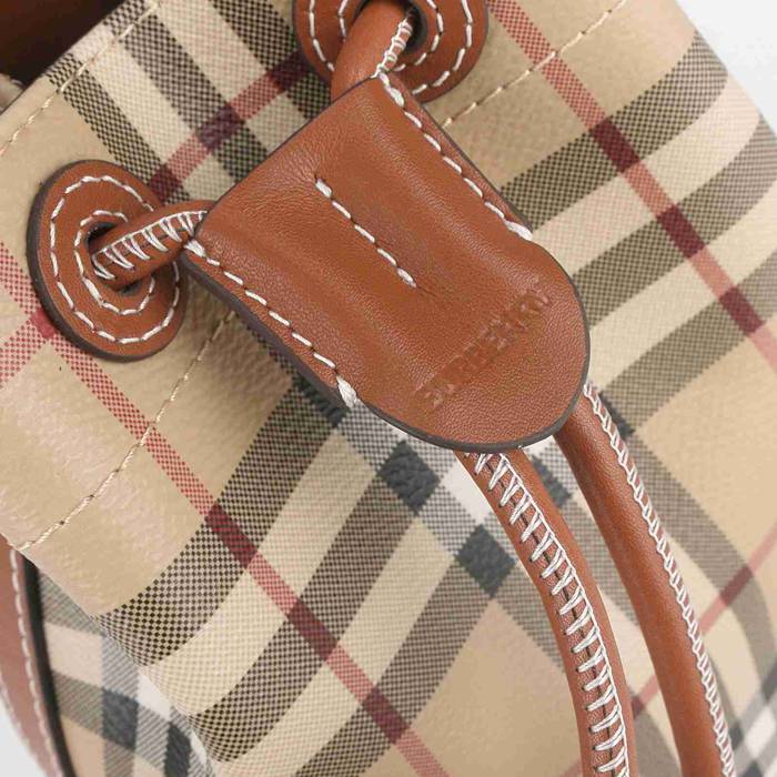 BURBERRY 4881 ブラウン 斜め掛けバッグ クラシックチェック 18x16x11cm サイズ:18x16x11cm