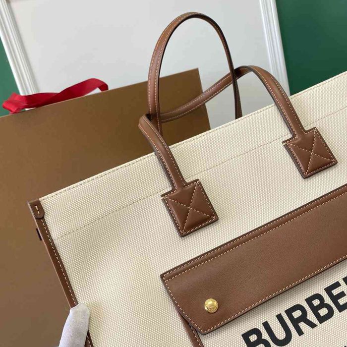 BURBERRY 138160 キャンバス プリント ショルダーバッグ トート 40x30x16cm サイズ:40x30x16cm