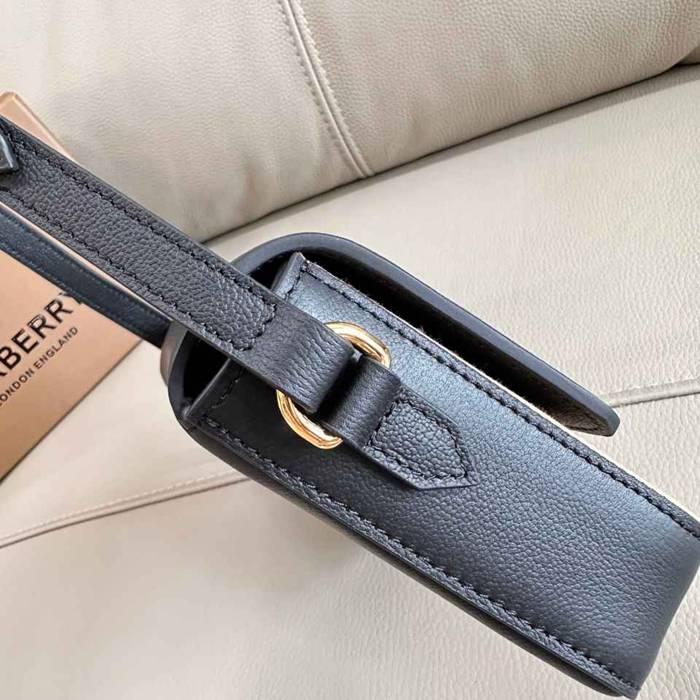 BURBERRY 0281 カーフスキン チェック 斜め掛けバッグ クラシックチェック 20x13cm サイズ:20x13cm