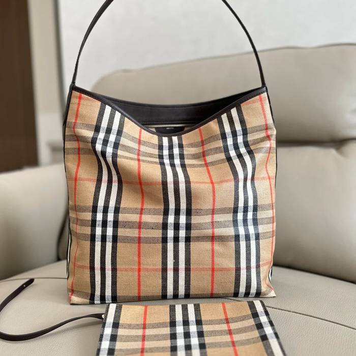 BURBERRY 1951 カーフスキン チェック ショルダーバッグ クラシックチェック 38x36x15cm サイズ:38x36x15cm