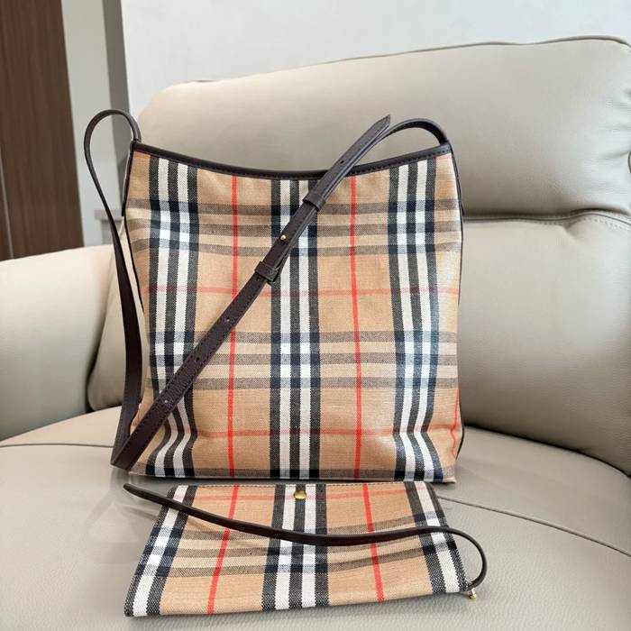 BURBERRY 2261 カーフスキン チェック ショルダーバッグ クラシックチェック 31x28x12cm サイズ:31x28x12cm