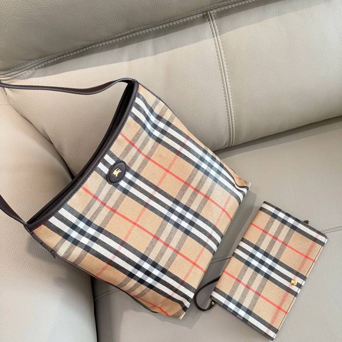 BURBERRY 2261 カーフスキン チェック ショルダーバッグ クラシックチェック 31x28x12cm サイズ:31x28x12cm