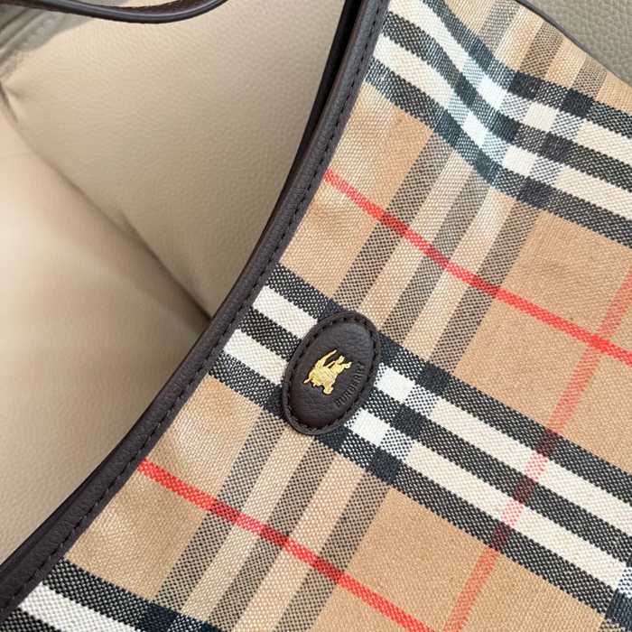 BURBERRY 2261 カーフスキン チェック ショルダーバッグ クラシックチェック 31x28x12cm サイズ:31x28x12cm