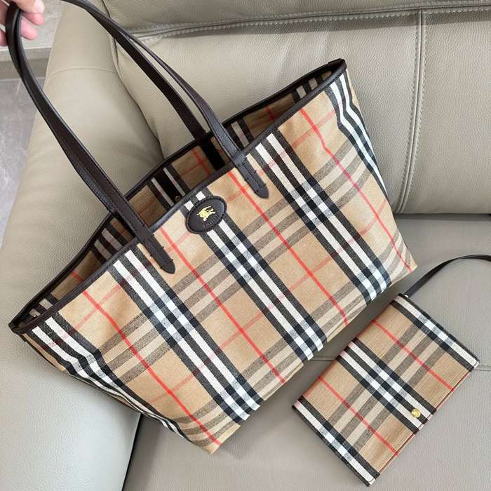 BURBERRY 2221 カーフスキン チェック トートバッグ クラシックチェック 38x28x16cm サイズ:38x28x16cm