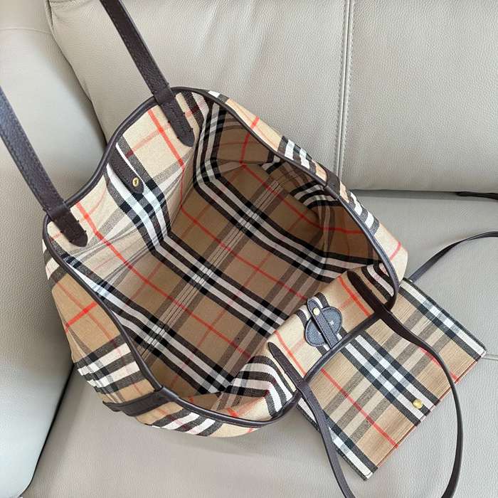 BURBERRY 2221 カーフスキン チェック トートバッグ クラシックチェック 38x28x16cm サイズ:38x28x16cm