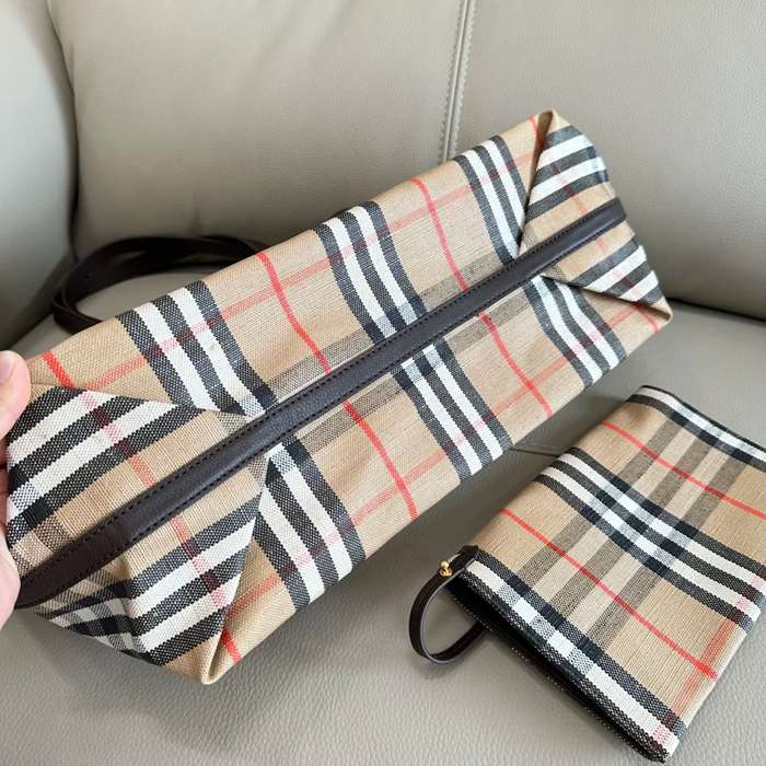 BURBERRY 2221 カーフスキン チェック トートバッグ クラシックチェック 38x28x16cm サイズ:38x28x16cm