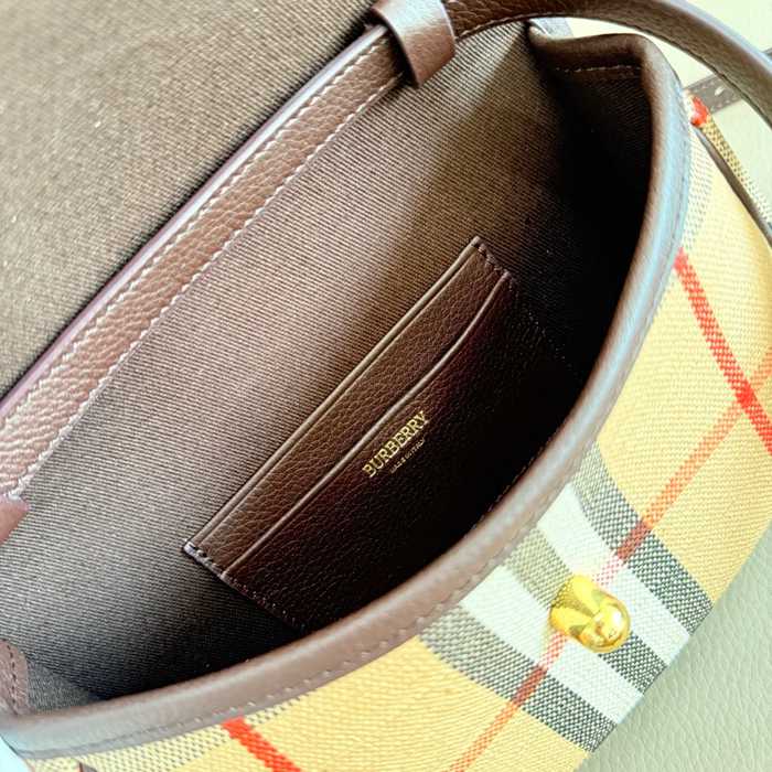 BURBERRY 2401 カーフスキン チェック 斜め掛けバッグ クラシックチェック 19x11cm サイズ:19x11cm