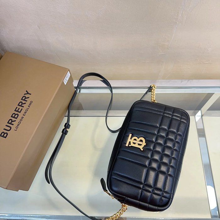 BURBERRY 0211 ラムレザー 斜め掛けバッグ TB 24x15cm サイズ:24x15cm
