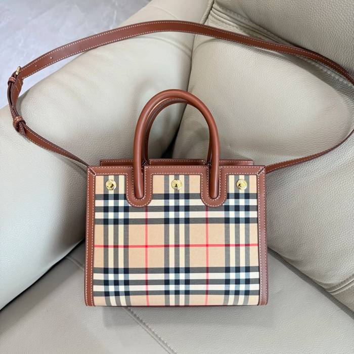 BURBERRY 2671 チェック 斜め掛けバッグ クラシックチェック 26x20x14cm サイズ:26x20x14cm