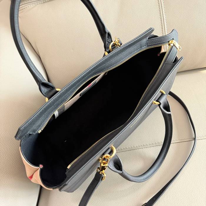 BURBERRY 4731 カーフレザー チェック 斜め掛けバッグ クラシックチェック 32x24x14cm サイズ:32x24x14cm