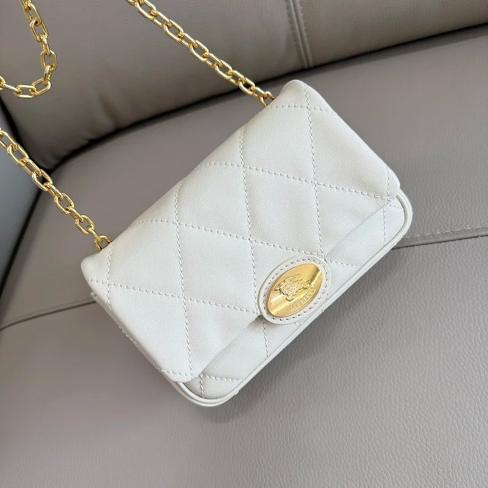 BURBERRY 6411 カーフスキン ゴールド 斜め掛けバッグ カーフスキン 19x13cm サイズ:19x13cm