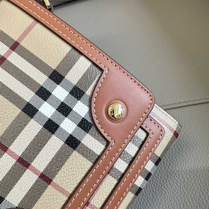 BURBERRY 9061 キャンバス ゴールド 斜め掛けバッグ クラシックチェック 25x18cm サイズ:25x18cm