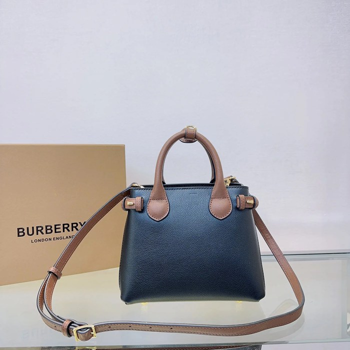 BURBERRY 7121 カーフレザー チェック 斜め掛けバッグ クラシックチェック 22x17x12cm サイズ:22x17x12cm